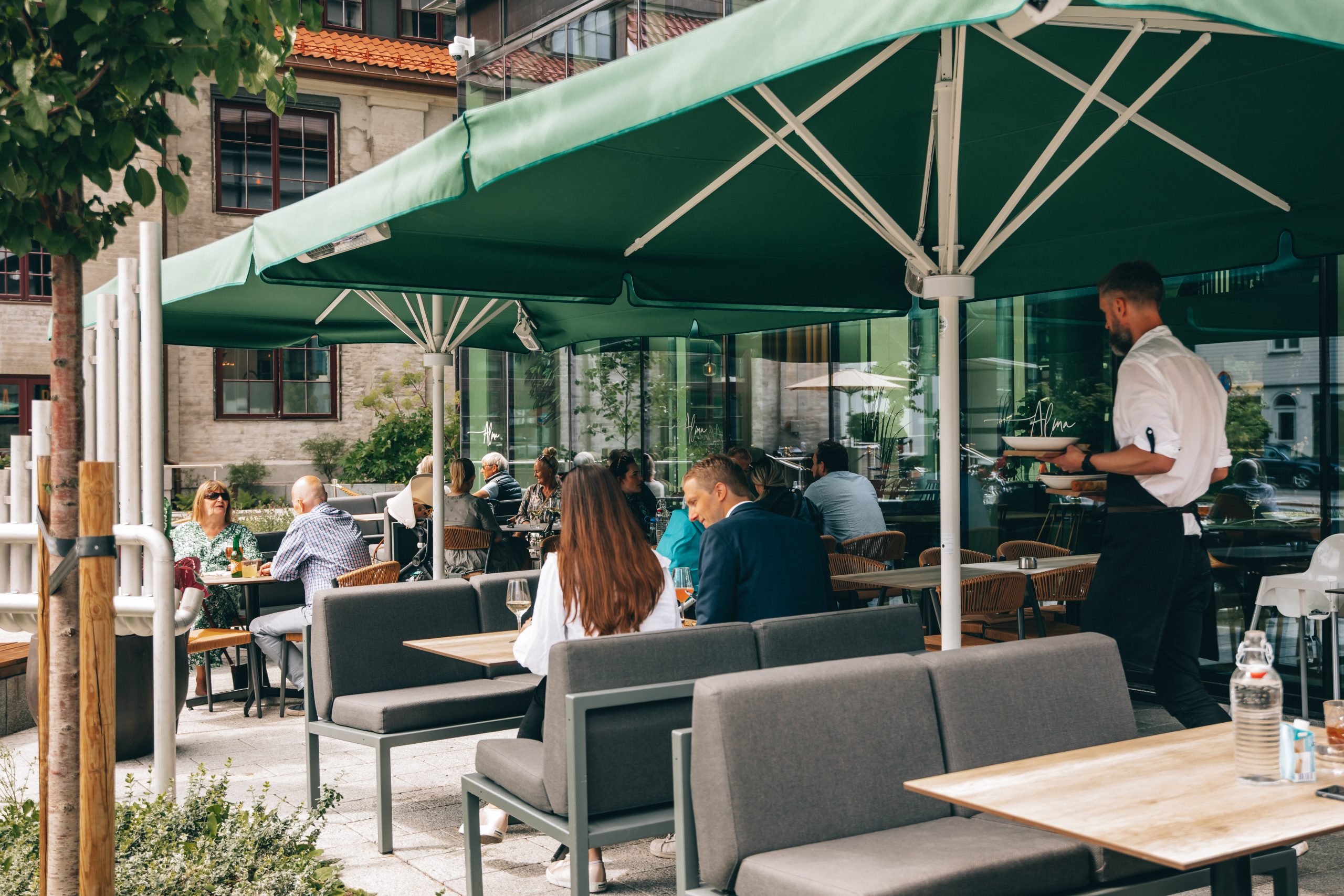 Hos Alma: Harbitz Torg's Lively Destination for Community & Warmth